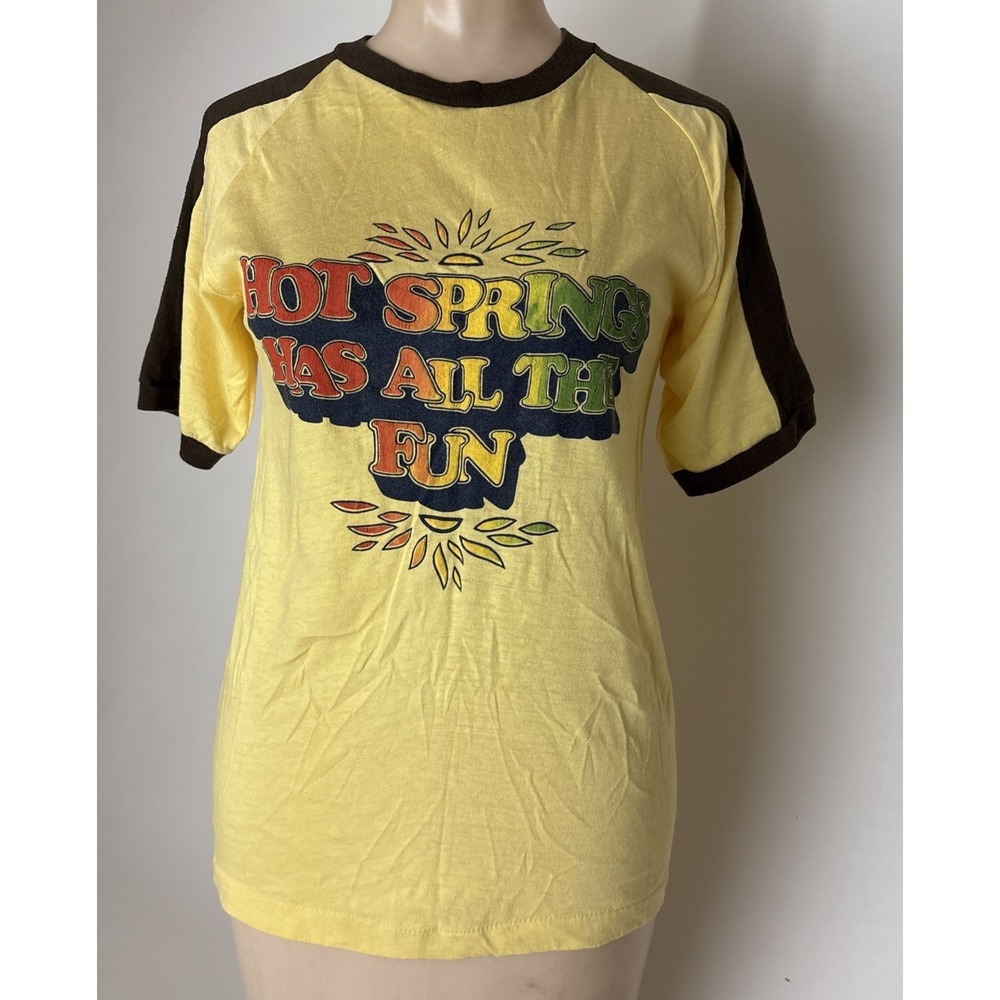 Vintage 70s 80s Graphic Tee T-shirt Souvenir Hot Springs AR Has all the fun sz M